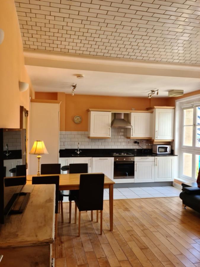 Royal Sea Bathing Apartment